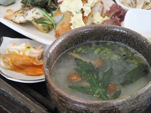 与那原町東浜でランチならキッチンクローバー