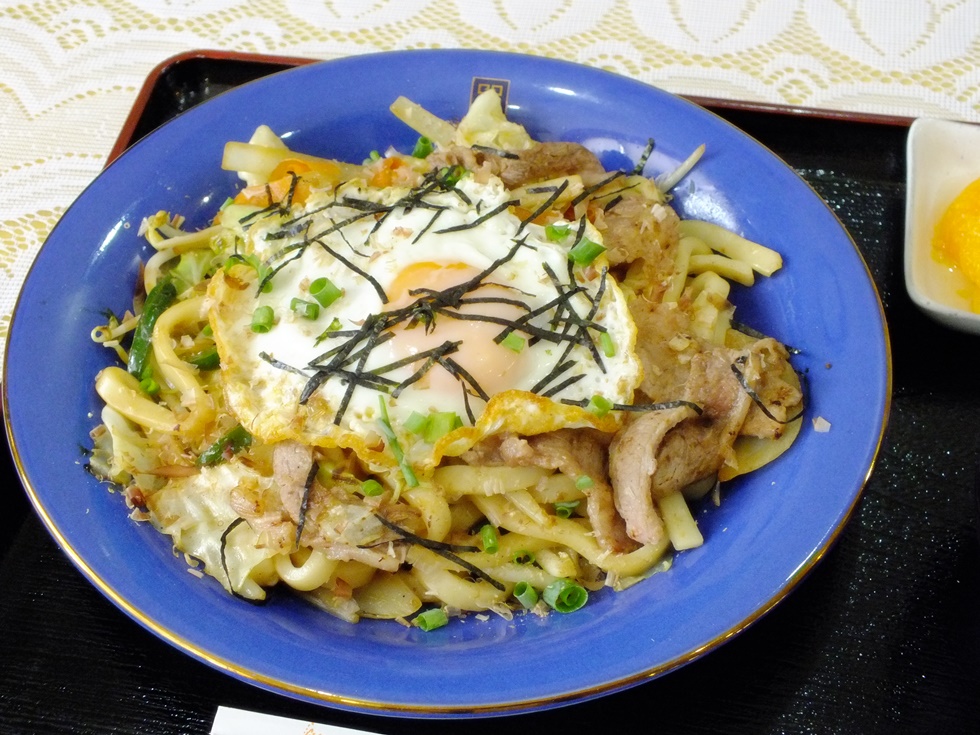 那覇市具志お食事処HAPPY