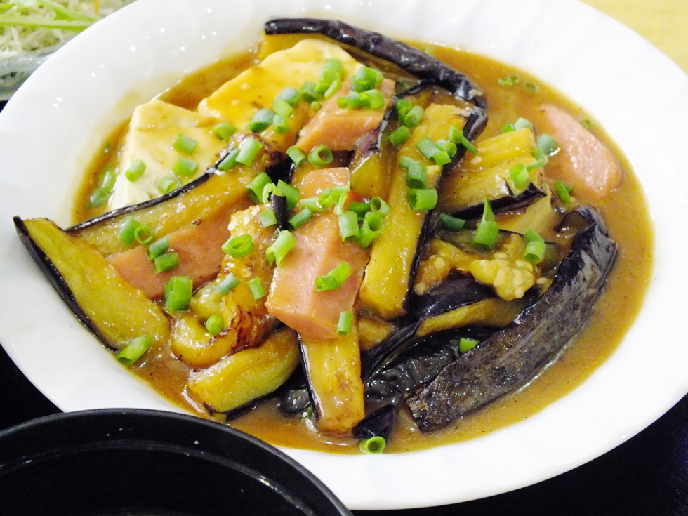 那覇市具志お食事処HAPPY