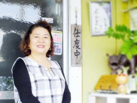 八重瀬町友寄の餃子のお店川のすばぁ１