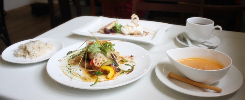 読谷村隠れ家、野菜カフェつちなる